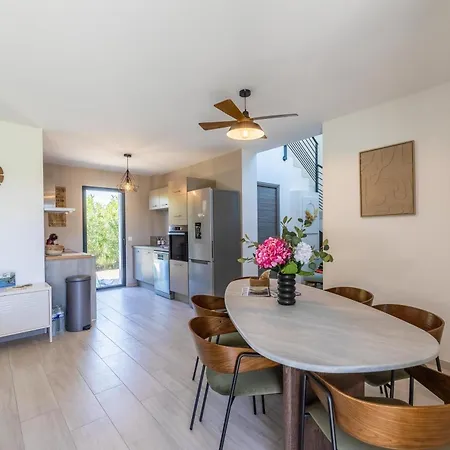 Baia 4-5 Pers - 2mn Plages - Kids Friendly - Clim - Piscine *