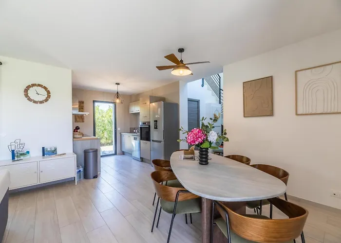 Baia 4-5 Pers - 2mn Plages - Kids Friendly - Clim - Piscine *