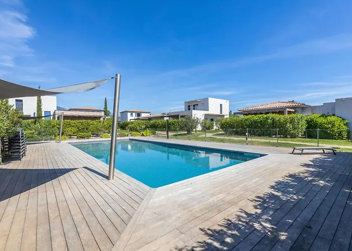 Baia 4-5 Pers - 2mn Plages - Kids Friendly - Clim - Piscine