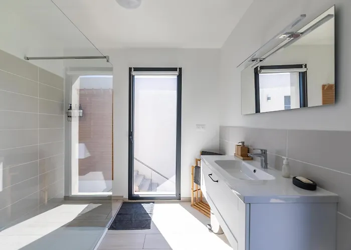 Baia 4-5 Pers - 2mn Plages - Kids Friendly - Clim - Piscine Vila